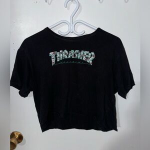 Cropped thrasher shirt